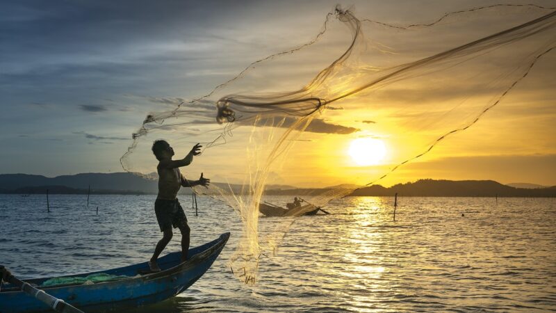 Aposentadoria para pescadores artesanais: descubra quem tem direito e como pedir no INSS