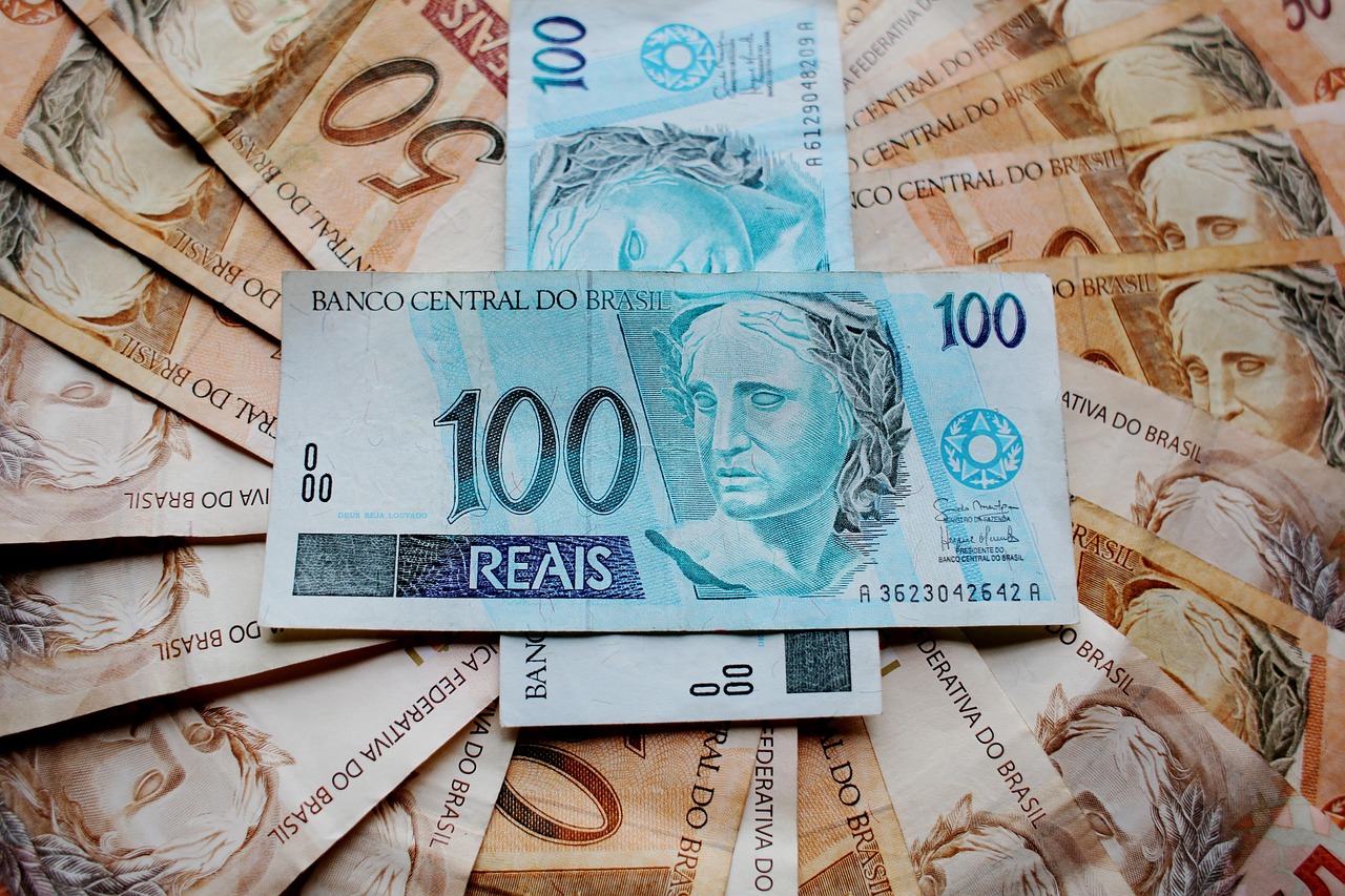 Auxílio-doença do INSS é isento de Imposto de Renda? Entenda o que diz a lei